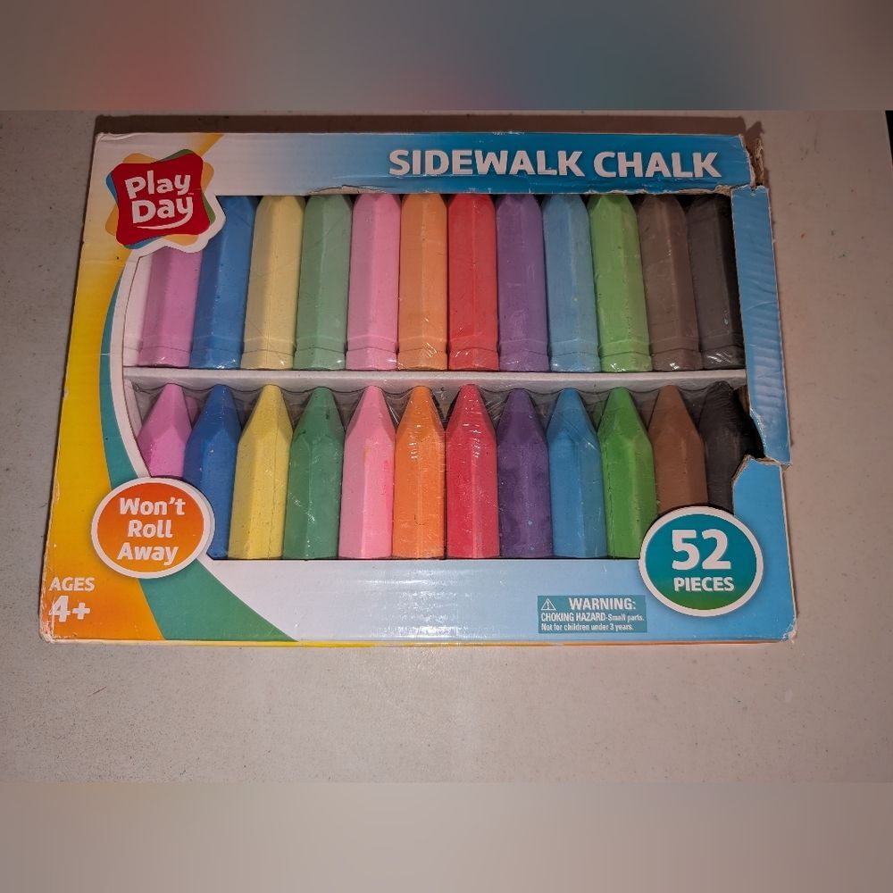 NWOT Play Day 52 Pieces Sidewalk Chalk